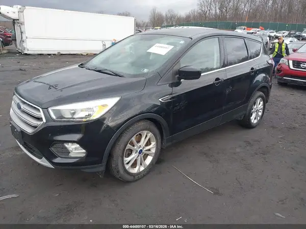 1FMCU9GD3HUB34256 2017 FORD ESCAPE - Image 2