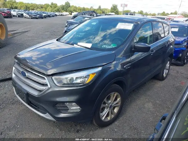 1FMCU9GD3HUB64504 2017 FORD ESCAPE - Image 2