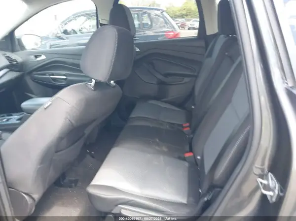 1FMCU9GD3HUB64504 2017 FORD ESCAPE - Image 8