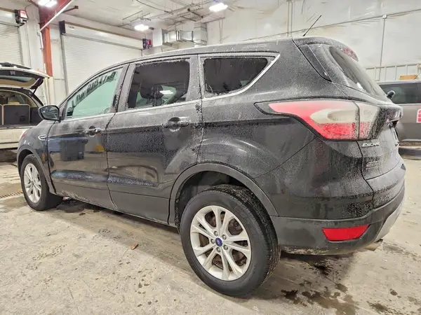 1FMCU9GD3HUB75213 2017 FORD ESCAPE - Image 2