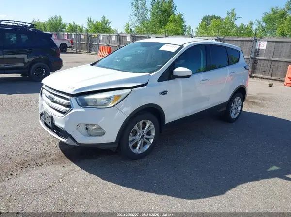 1FMCU9GD3HUB82341 2017 FORD ESCAPE - Image 2