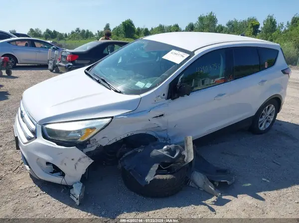 1FMCU9GD3HUC17234 2017 FORD ESCAPE - Image 2