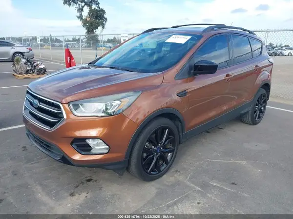 1FMCU9GD3HUC27231 2017 FORD ESCAPE - Image 2