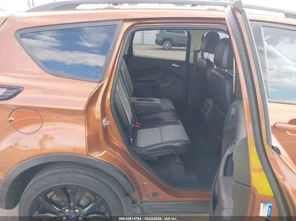 1FMCU9GD3HUC27231 2017 FORD ESCAPE - Image 8