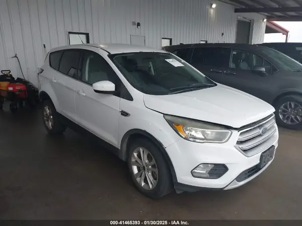 1FMCU9GD3HUC27665 2017 FORD ESCAPE - Image 1