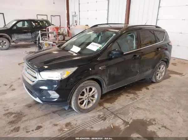 1FMCU9GD3HUC33790 2017 FORD ESCAPE - Image 2