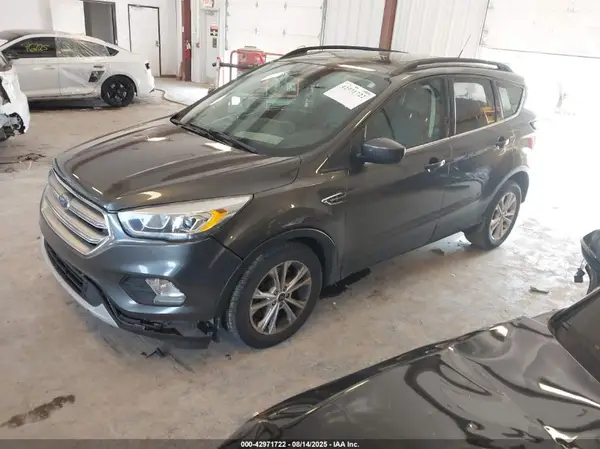 1FMCU9GD3HUC57989 2017 FORD ESCAPE - Image 2