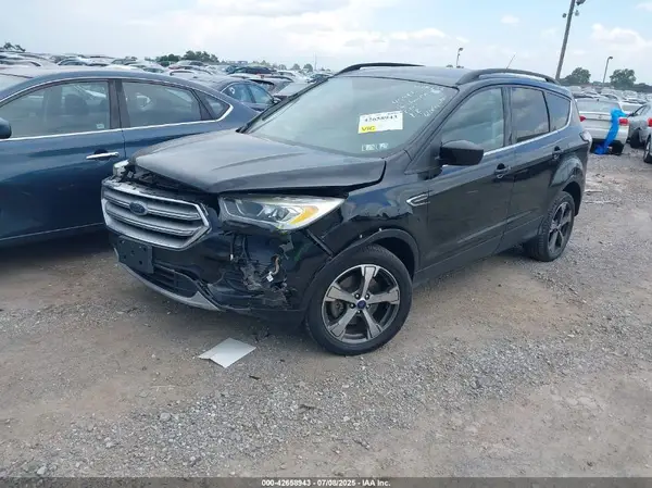 1FMCU9GD3HUC70578 2017 FORD ESCAPE - Image 2