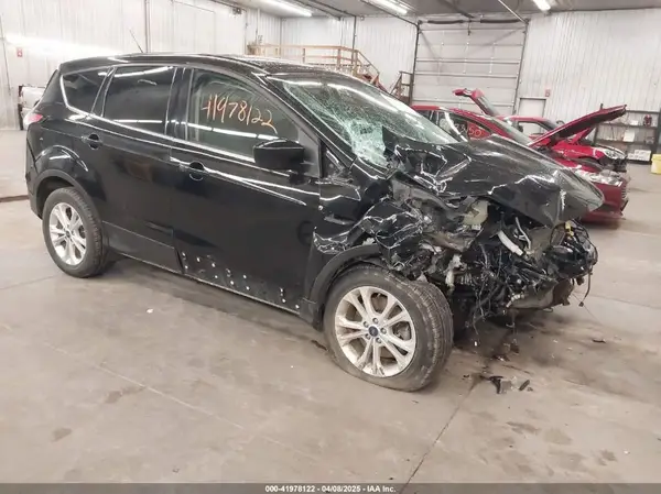 1FMCU9GD3HUC85260 2017 FORD ESCAPE - Image 1