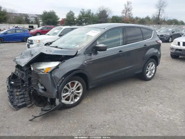 1FMCU9GD3HUC92001 2017 FORD ESCAPE - Image 2