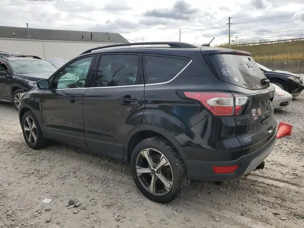 1FMCU9GD3HUD06446 2017 FORD ESCAPE - Image 2