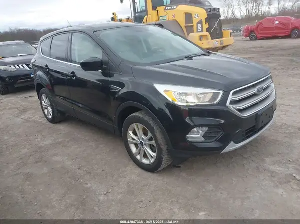 1FMCU9GD3HUE17644 2017 FORD ESCAPE - Image 1