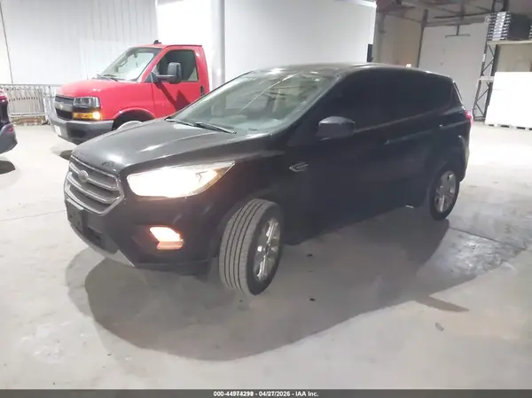 1FMCU9GD3HUE18552 2017 FORD ESCAPE - Image 2