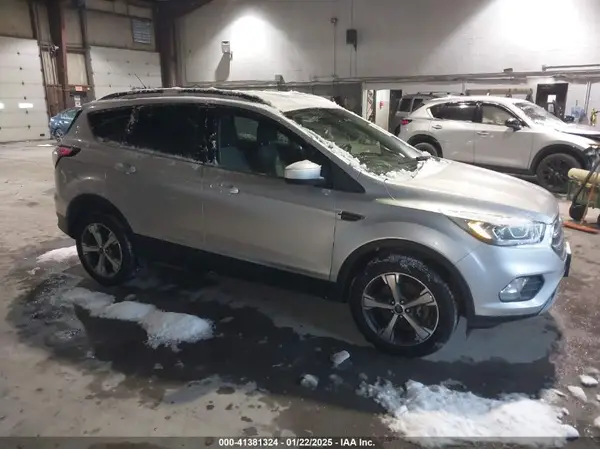1FMCU9GD3HUE62390 2017 FORD ESCAPE - Image 1