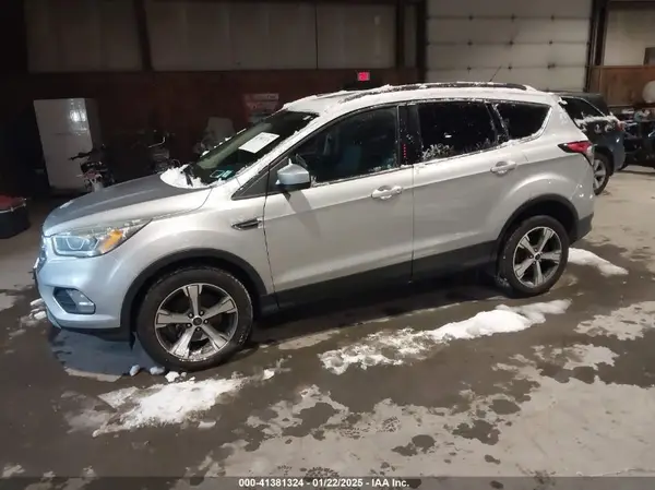 1FMCU9GD3HUE62390 2017 FORD ESCAPE - Image 2