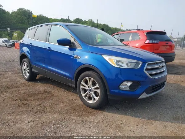 1FMCU9GD3HUF05464 2017 FORD ESCAPE - Image 1