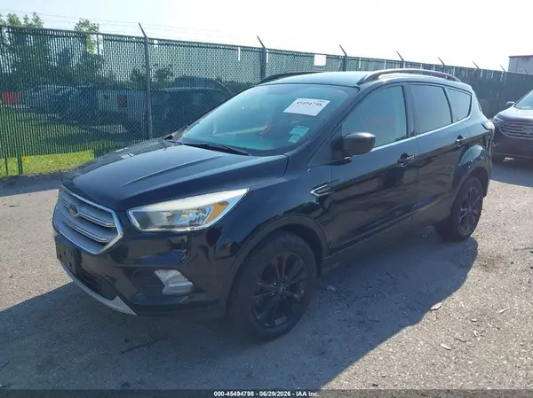 1FMCU9GD3JUA00143 2018 FORD ESCAPE - Image 2