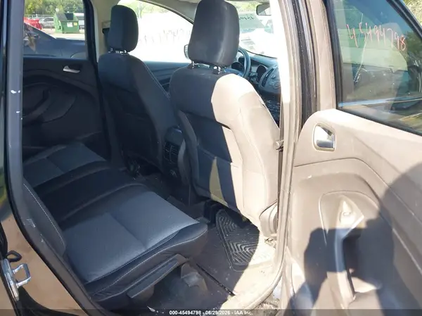 1FMCU9GD3JUA00143 2018 FORD ESCAPE - Image 8