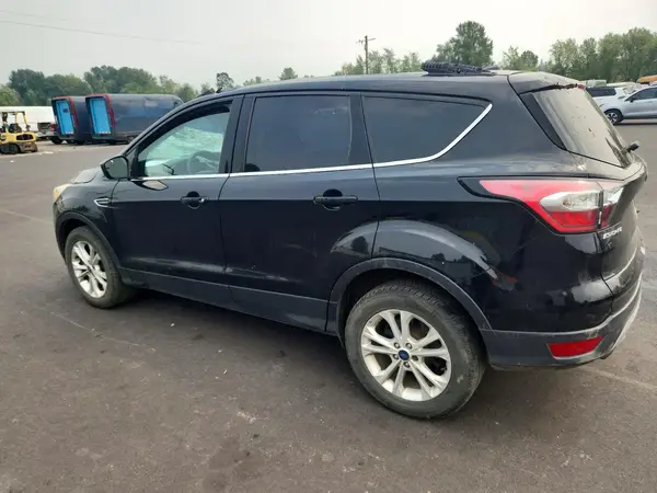 1FMCU9GD3JUA11823 2018 FORD ESCAPE - Image 2