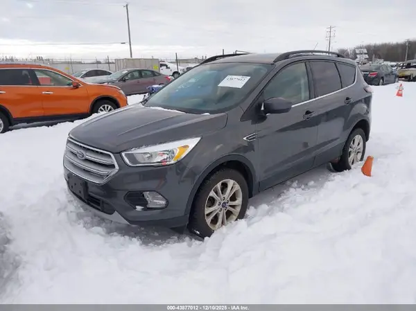 1FMCU9GD3JUA55918 2018 FORD ESCAPE - Image 2