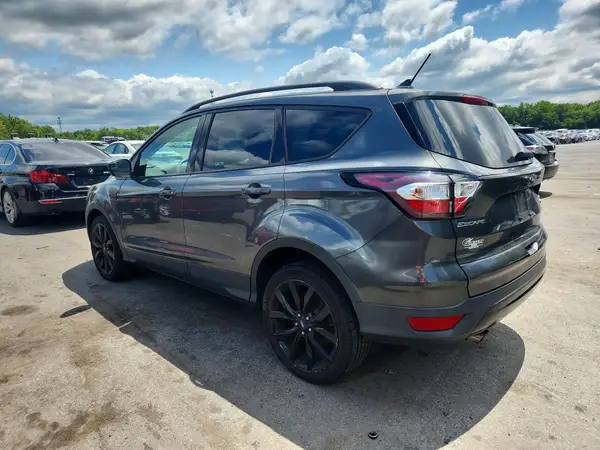 1FMCU9GD3JUA59709 2018 FORD ESCAPE - Image 2