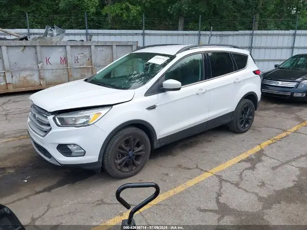 1FMCU9GD3JUA76087 2018 FORD ESCAPE - Image 2