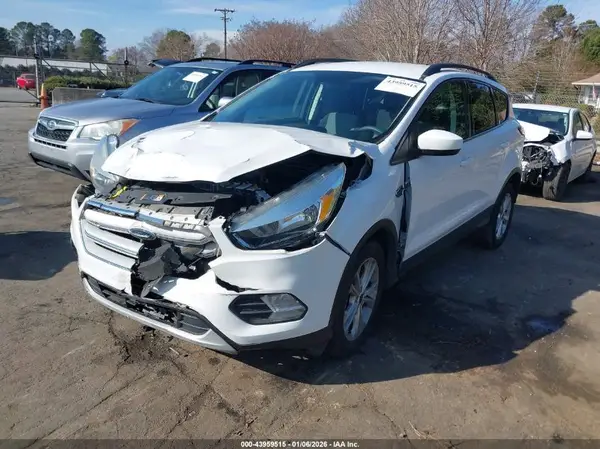 1FMCU9GD3JUA98705 2018 FORD ESCAPE - Image 2