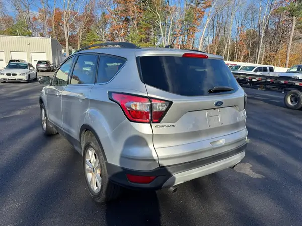 1FMCU9GD3JUB01411 2018 FORD ESCAPE - Image 2