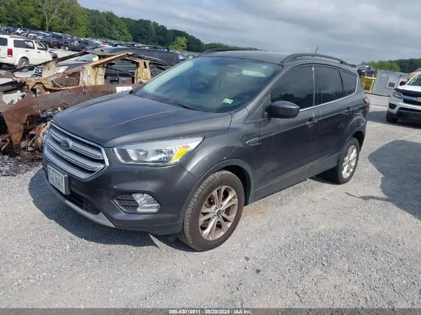 1FMCU9GD3JUB07595 2018 FORD ESCAPE - Image 2