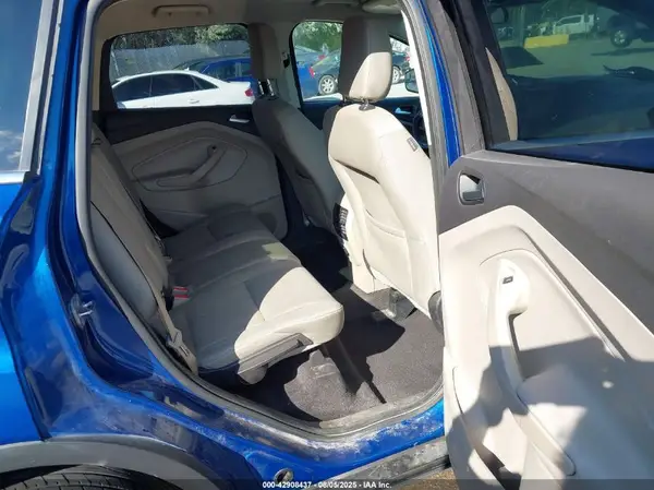 1FMCU9GD3JUB14854 2018 FORD ESCAPE - Image 8