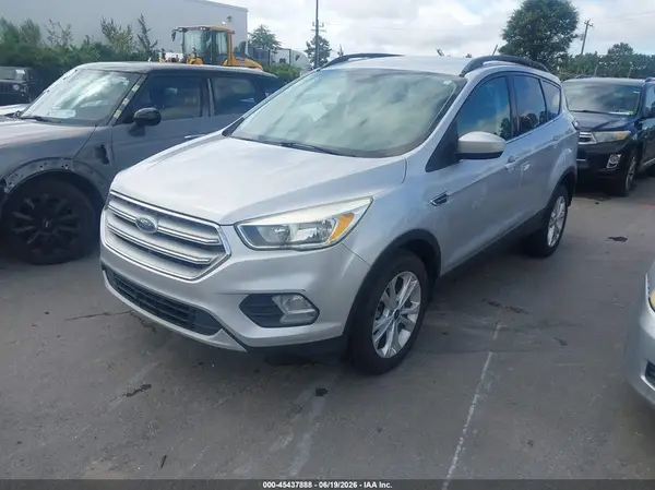 1FMCU9GD3JUB27040 2018 FORD ESCAPE - Image 2