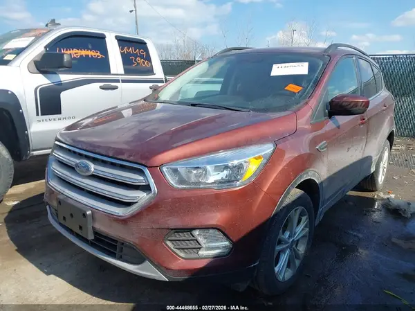 1FMCU9GD3JUB59390 2018 FORD ESCAPE - Image 2