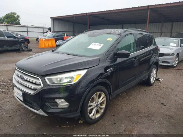 1FMCU9GD3JUB62175 2018 FORD ESCAPE - Image 2