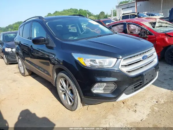 1FMCU9GD3JUB75170 2018 FORD ESCAPE - Image 1