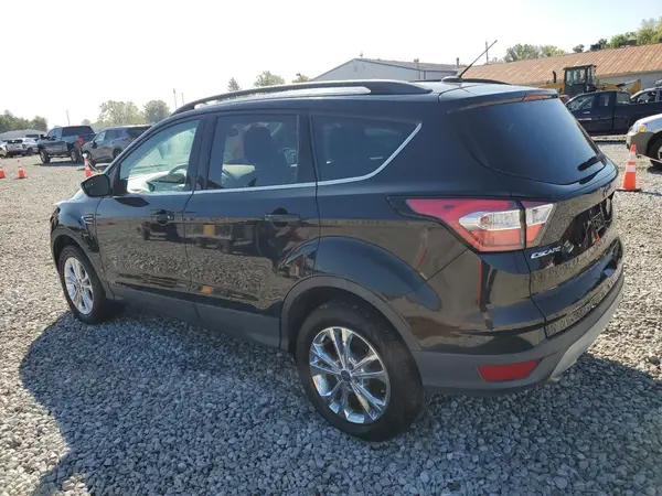 1FMCU9GD3JUB75864 2018 FORD ESCAPE - Image 2