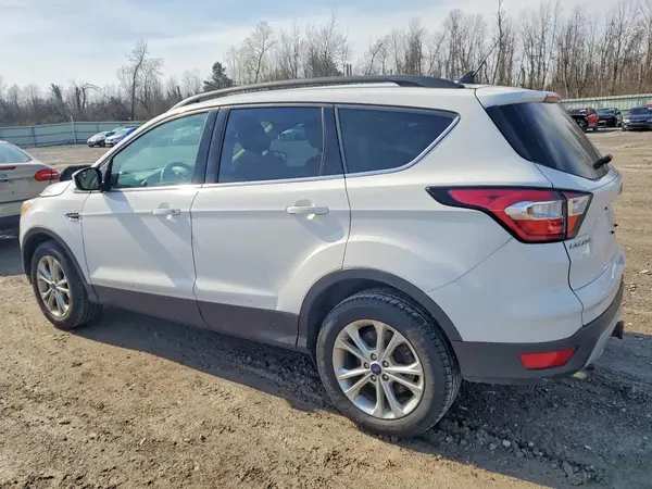 1FMCU9GD3JUB76612 2018 FORD ESCAPE - Image 2
