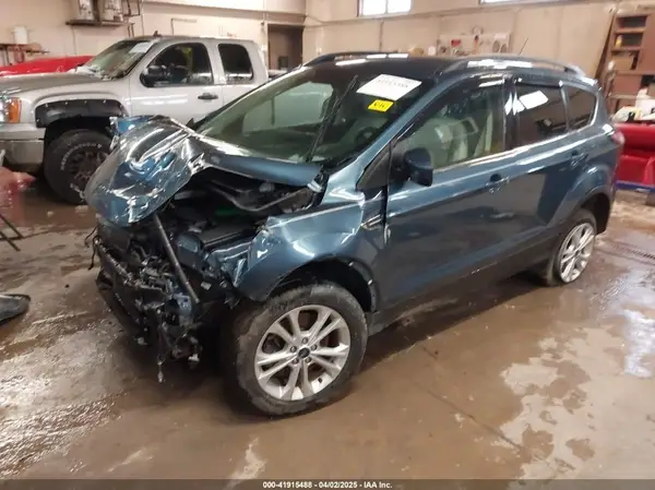 1FMCU9GD3JUB78909 2018 FORD ESCAPE - Image 2