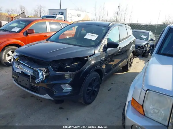 1FMCU9GD3JUC00097 2018 FORD ESCAPE - Image 2