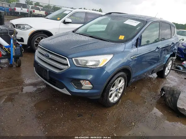 1FMCU9GD3JUC01606 2018 FORD ESCAPE - Image 2