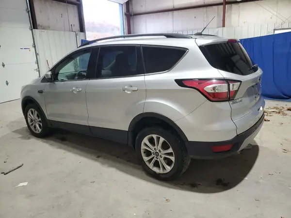 1FMCU9GD3JUC10631 2018 FORD ESCAPE - Image 2