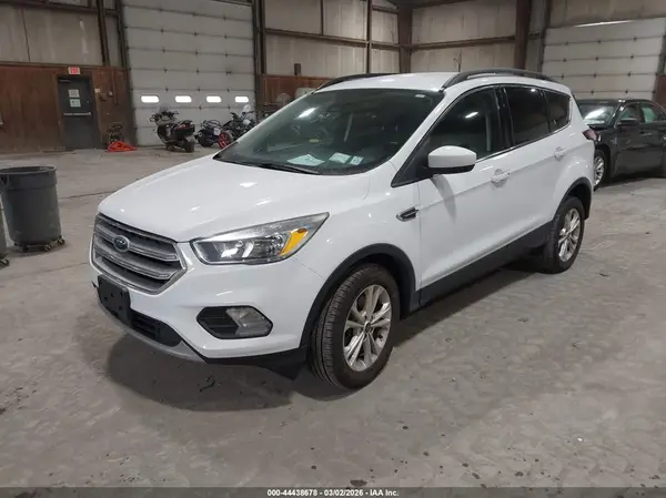 1FMCU9GD3JUC11438 2018 FORD ESCAPE - Image 2