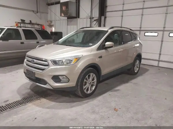 1FMCU9GD3JUC12444 2018 FORD ESCAPE - Image 2