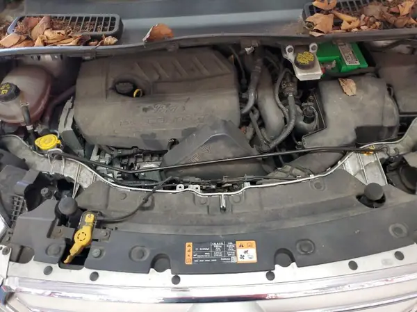1FMCU9GD3JUC13075 2018 FORD ESCAPE - Image 2