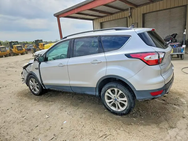 1FMCU9GD3JUC24786 2018 FORD ESCAPE - Image 2