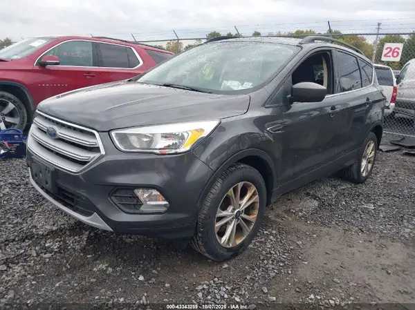 1FMCU9GD3JUC31575 2018 FORD ESCAPE - Image 2