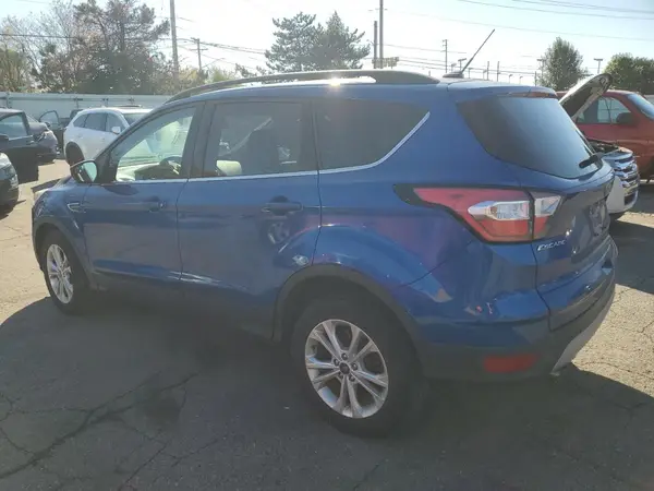 1FMCU9GD3JUC37439 2018 FORD ESCAPE - Image 2