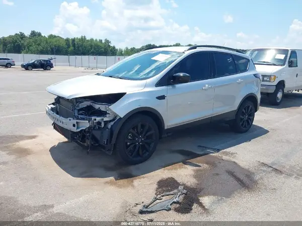 1FMCU9GD3JUC46545 2018 FORD ESCAPE - Image 2