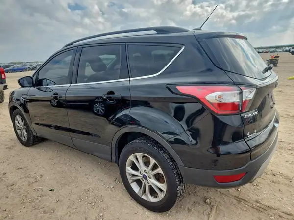 1FMCU9GD3JUC49414 2018 FORD ESCAPE - Image 2
