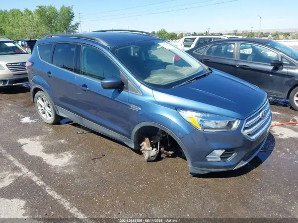 1FMCU9GD3JUC75110 2018 FORD ESCAPE - Image 1