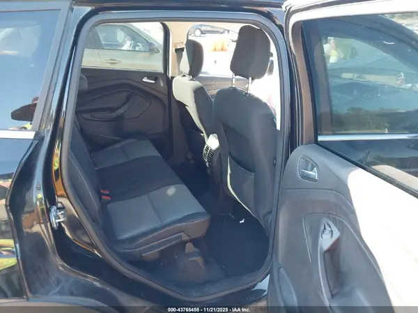 1FMCU9GD3JUC75558 2018 FORD ESCAPE - Image 8